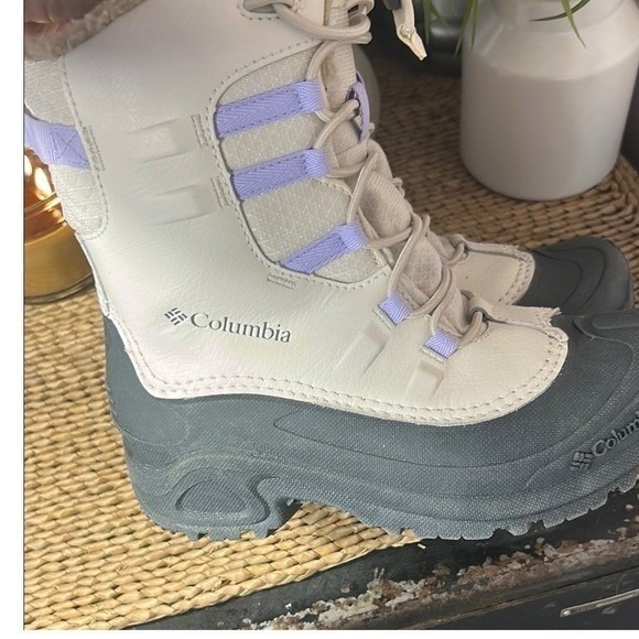 Columbia Girls Winter Snow Boots Gorpcore Size 3 Outdoor Cream Purple Sleding - Picture 4 of 8